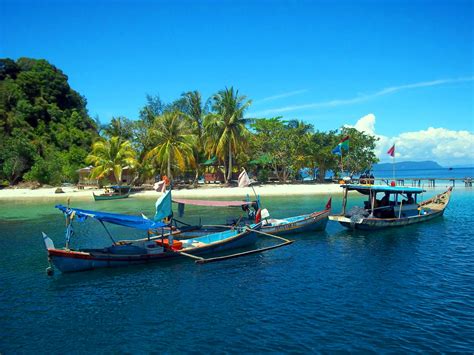 Siaha Zone: Pasir Putih Island - Sibolga