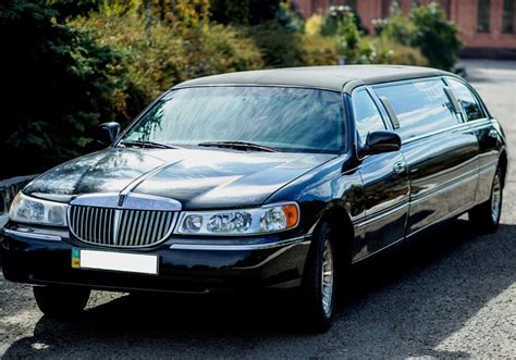 Lincoln black | VIP MERCEDES TRANSFER