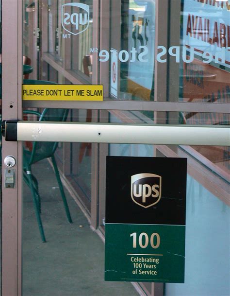 Don't Let Me Slam | Apparently this door at the UPS Store ha… | Flickr