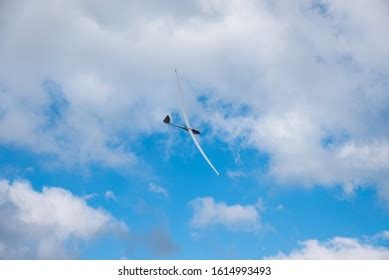 Flying Sailplane Blue Sky Cumulus Clouds Stock Photo 1614993493 ...