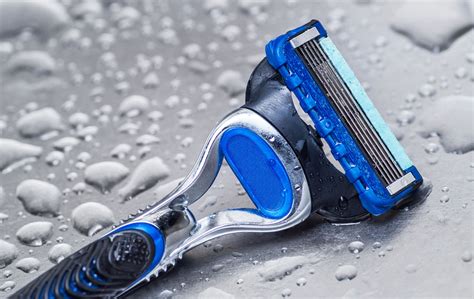 Disposable Razors: Pros And Cons | Heidi Salon