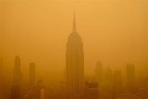 Photos show how smoke from Canada wildfires changed the view of America ...