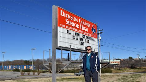 Dickson County High School alumni challenged to fund new LED sign