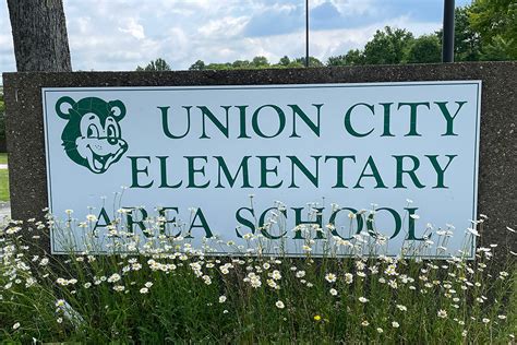 United Way begins new community school in Union City - TalkErie.com