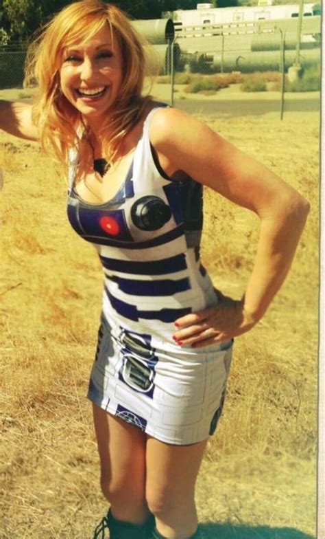 Kari Byron R2D2 dress 😍 | Kari byron, Julie bowen modern family, Beautiful female celebrities