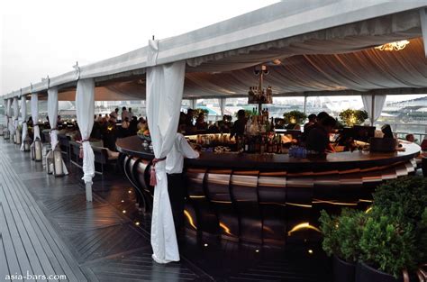 LANTERN- glamorous rooftop bar at The Fullerton Bay Hotel, Singapore ...