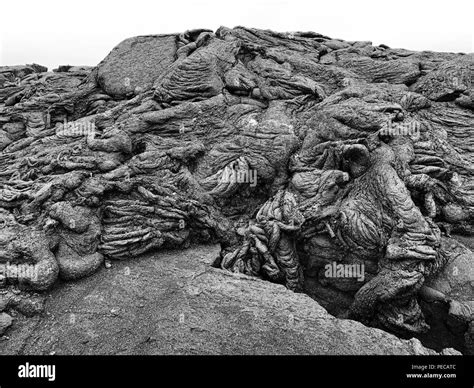 Pahoehoe basaltic lava hi-res stock photography and images - Alamy