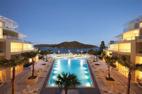 Mantra Ettalong Beach Pool: Pictures & Reviews - Tripadvisor