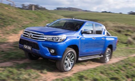 2016 Toyota HiLux unveiled, on sale in Australia in October | PerformanceDrive