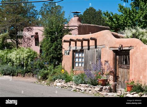 Old adobe house in Santa Fe New Mexico on Canyon Road Stock Photo - Alamy