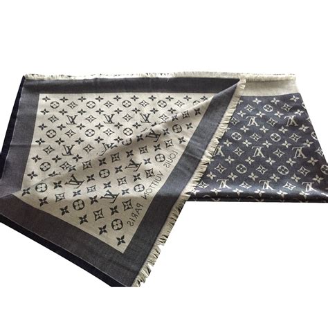 Louis Vuitton Scarf Blue Wool ref.23585 - Joli Closet