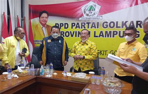 Akbar Tanjung Beri Wejangan Pengurus dan Anggota Fraksi Golkar - Warta9.com