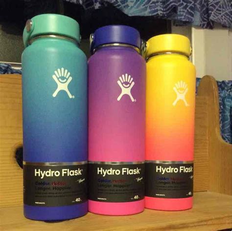 Hydroflask 40oz Hawaii Exclusive - Mercari: BUY & SELL THINGS YOU LOVE | Hydroflask, Hydro flask ...