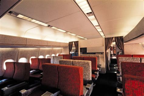 Swissair DC-10 | Airline interiors, Airplane interior, Aircraft interiors