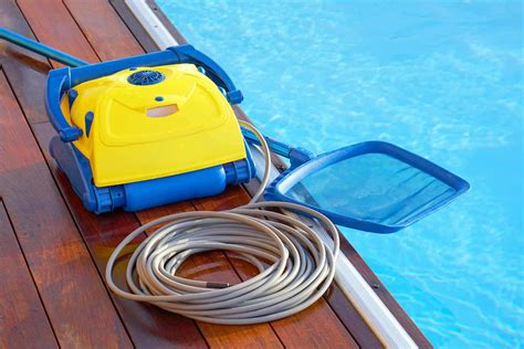 5 best above-ground pool vacuum: reviews and complete buying guide - UpHomely