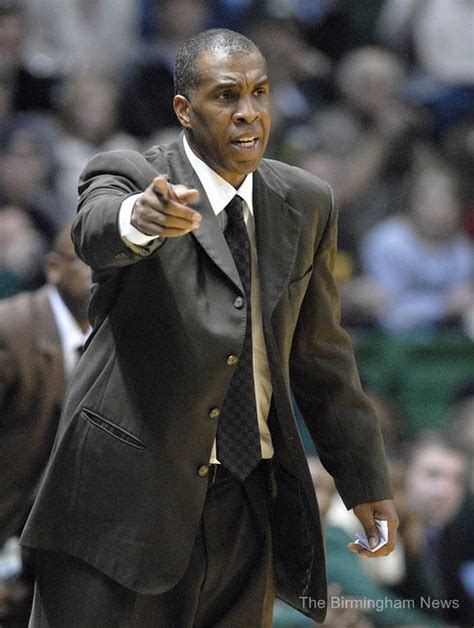 Mike Davis is looking to fill out his UAB basketball roster - al.com