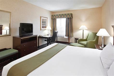 HOLIDAY INN EXPRESS & SUITES SUNBURY-COLUMBUS AREA, AN IHG HOTEL ...