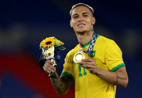 Antony backed to succeed at United and become Brazil's biggest star