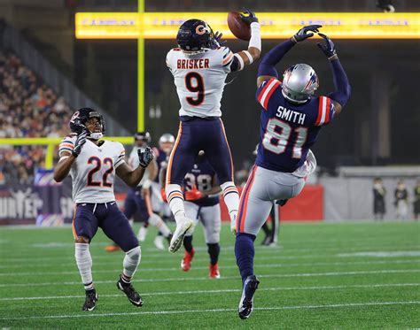 Mac Jones’ interception vs. Bears appeared to deflect off ESPN SkyCam wire