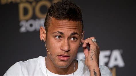 Neymar apologises for cursing at Brazil detractors on Instagram - ESPN FC