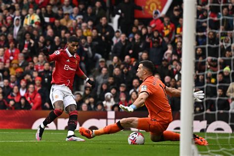 Manchester United suffer Marcus Rashford injury blow but Erik ten Hag ...