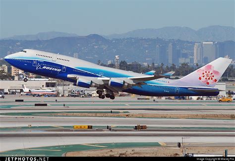 China Airlines Boeing 747-409 in the "Dreamliner" livery departing LAX; the last passenger 747 ...