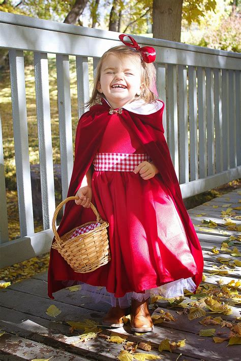 do it yourself divas: DIY: Little Red Riding Hood Costume/Cloak 2T-4T