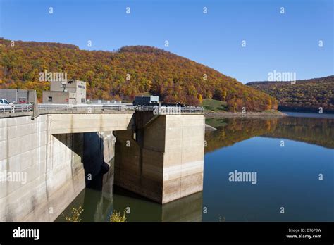 Kinzua Dam, in the Allegheny National Forest in Pennsylvania with fall ...