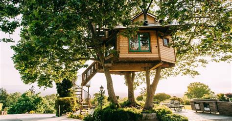 Vacation rentals: 12 captivating treehouses for rent - Curbed