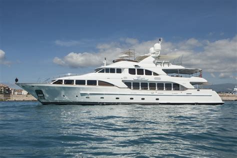 Top 5 Luxury Benetti Yachts You Can’t Resist