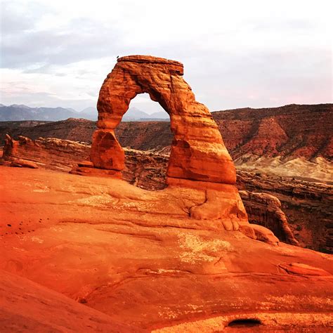 Delicate Arch at Arches National Park : r/pics