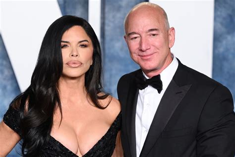 Jeff Bezos' Superyacht Features a Figurehead of His Girlfriend