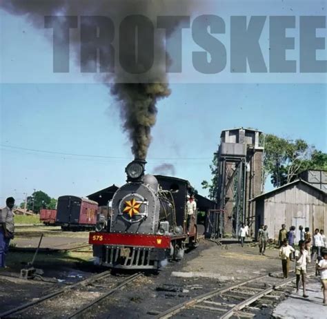 LARGE SLIDE INDIA Indian Railways Steam Loco W 575 1975 Original £10.63 ...