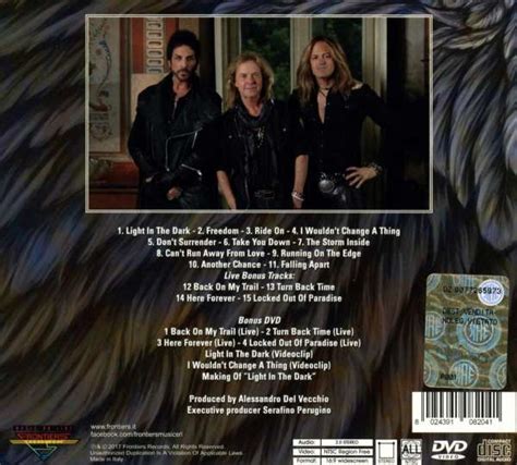 Revolution Saints: Light In The Dark (Limited Edition) (1 CD und 1 DVD ...