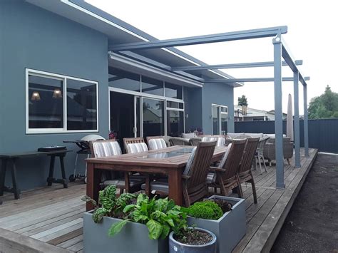 Retractable roof for large suburban deck | Douglas Innovation | Hawke's Bay