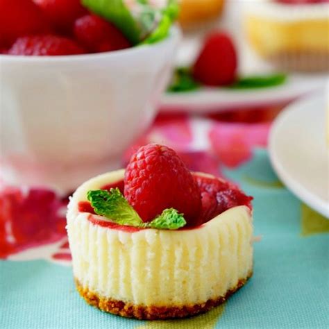 Raspberry Swirl Cheesecake Cupcakes – only 190 calories per serving ...