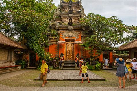 ubud-royal-palace