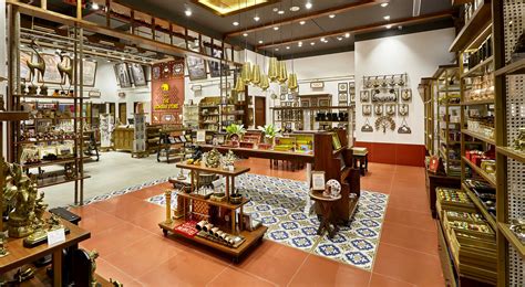 THE BOMBAY STORE – Space Design