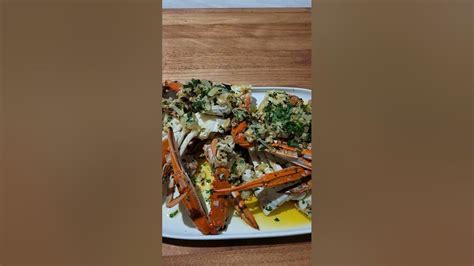 Garlic butter crab #shorts #recipes #crabs #crabbing #crabrecipe #fishing #mandurah #seafood ...