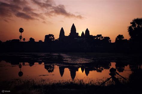 Angkor Wat Sunrise and Tomb Raider Temple Tour - Klook