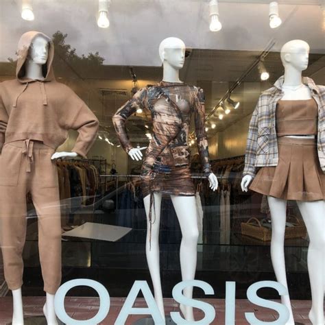 Oasis Clothing Store – Montclair Center