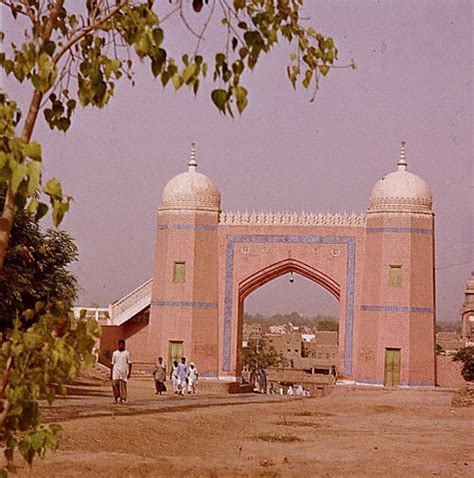 Mad's World: Multan Fort is considered as one of the best forts of the ...