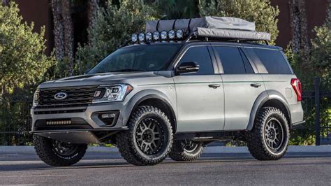 Wow, Ford Explorer "SEMA Build" Ini Dijual Dengan Harga Murah