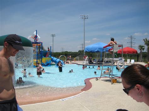 Perry YMCA Cool Days Pool Party 2009 | Explore ymcahouston's… | Flickr ...