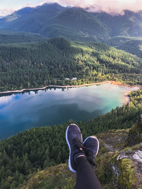 Washington - Rattlesnake Ledge Hike - Moderately Adventurous