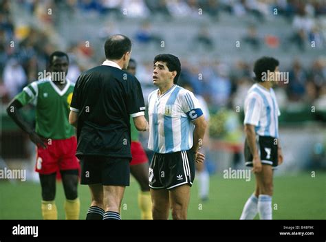 Maradona argentina world cup 1990 hi-res stock photography and images ...