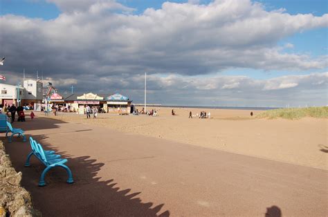 Skegness Beach © Julian P Guffogg cc-by-sa/2.0 :: Geograph Britain and Ireland