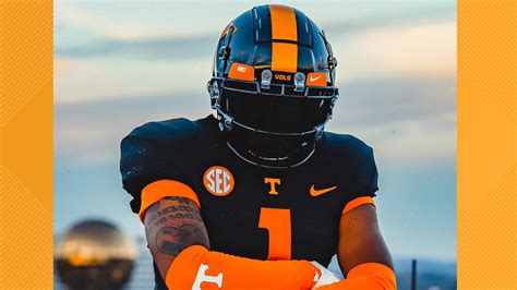 Tennessee will wear "dark mode" uniform combo against Kentucky | wbir.com