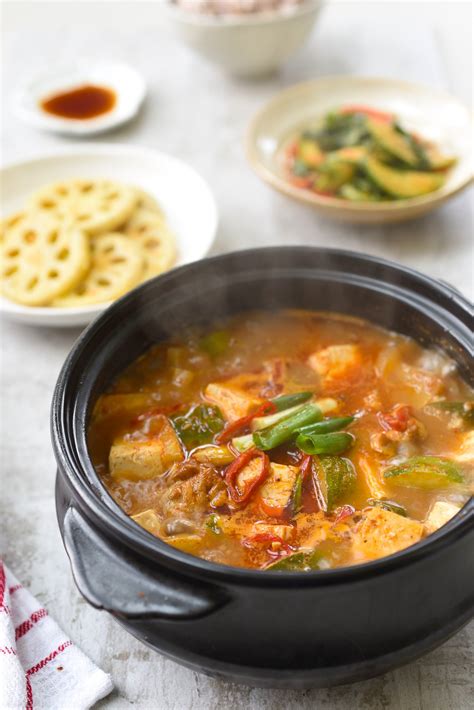 Doenjang Jjigae (Korean Soybean Paste Stew) - Korean Bapsang