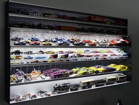 Diecast Car Display Case (1:24 Scale) - Showcase Express